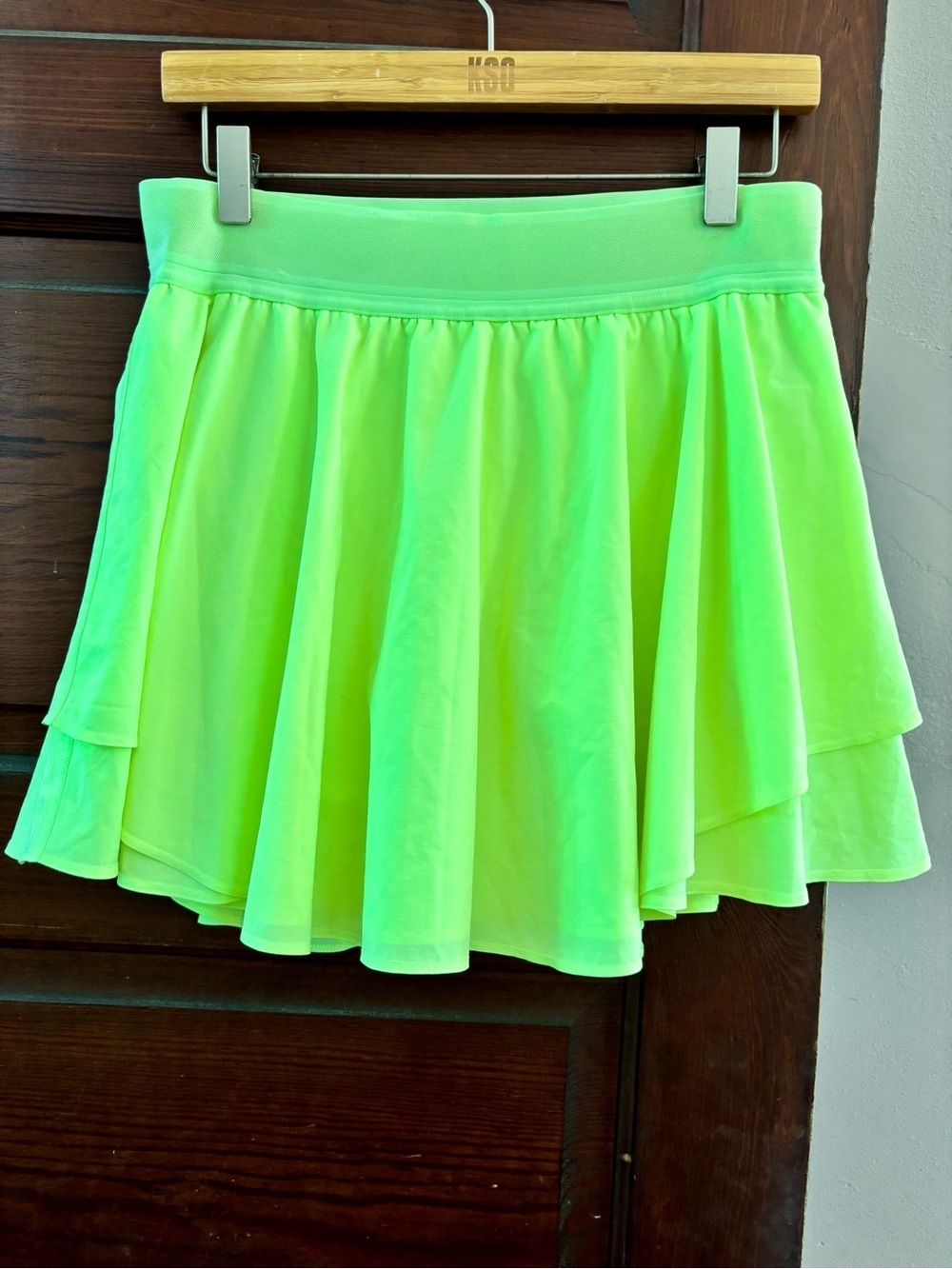 Lululemon Court Rival High-Rise Skirt in Electric Lemon Size 8 - Picture 7 of 10